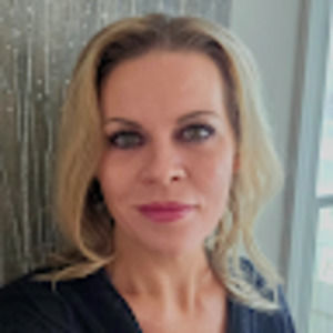 Meet your Posher, Genevieve